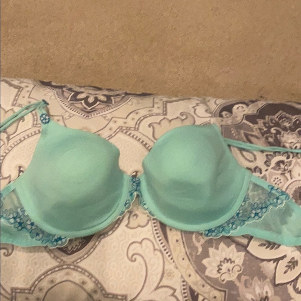 Victoria’s Secret bra